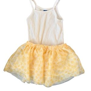 Old Navy White and Yellow Kids Matching Set